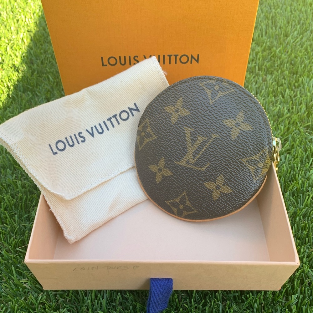 ❌SOLD❌ Louis Vuitton Round Coin Purse Monogram Canvas